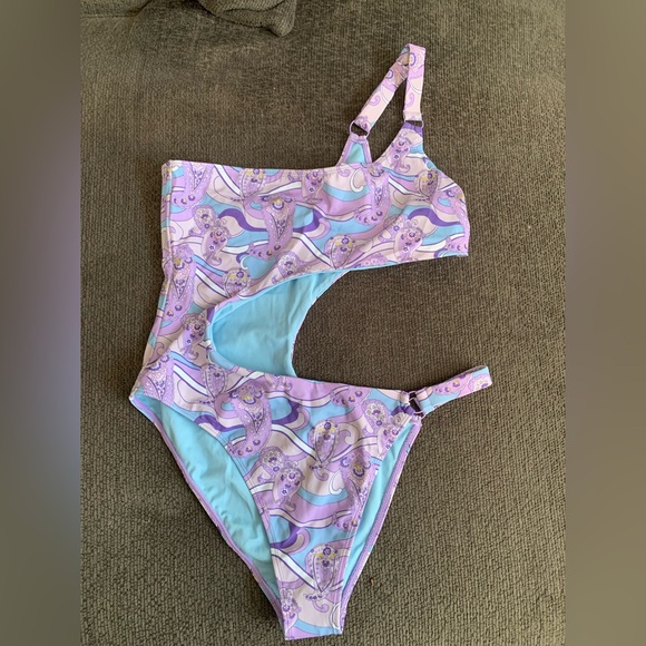 Kendall & Kylie Butterfly Cutout One Piece Swimsuit NWT🌴 - Picture 4 of 11